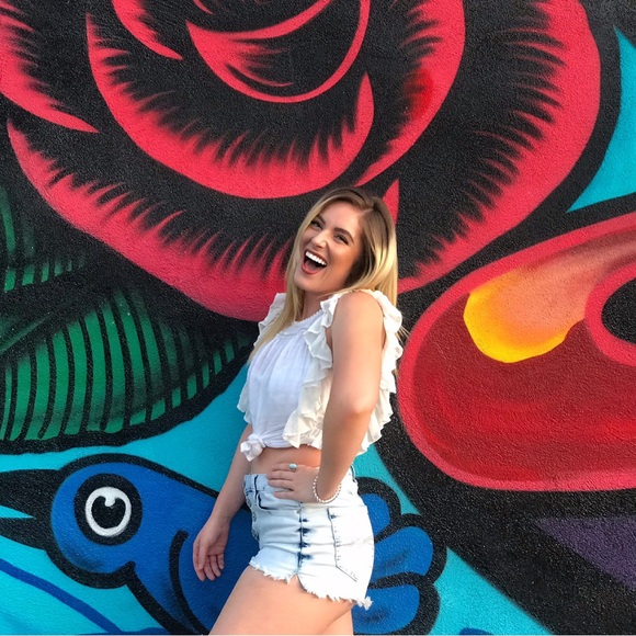 Meet your Posher, Bailey - Picture 1 of 1